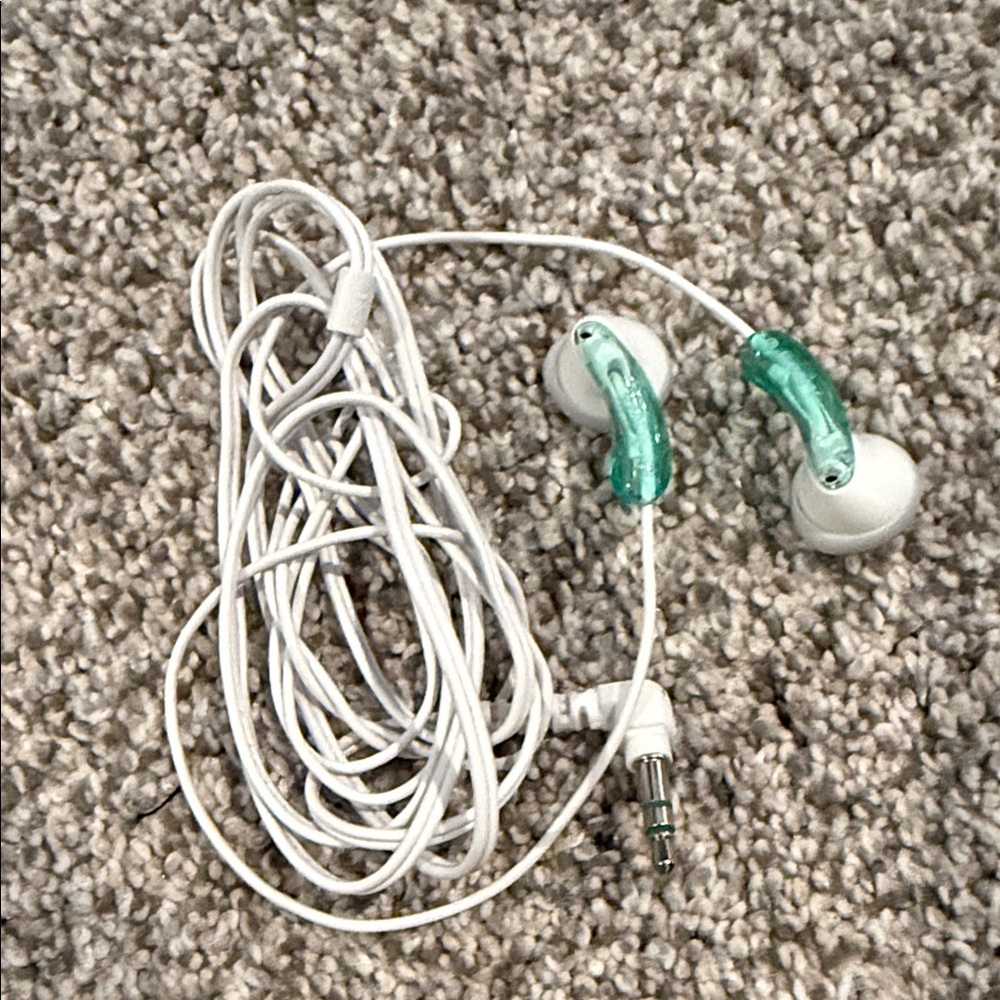 White and Green Wired Earbuds